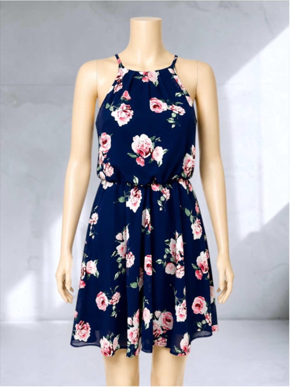 Francesca’s Blue Rain Flawless Floral Navy Halter Mini Dress – Size XS